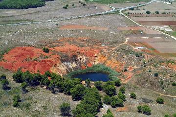 Cava di bauxite